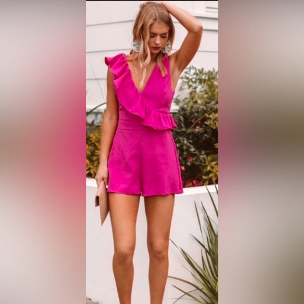 DO+BE Hot Pink Romper Plunging V Neckline Layered Front Back Ruffles Size M NWT